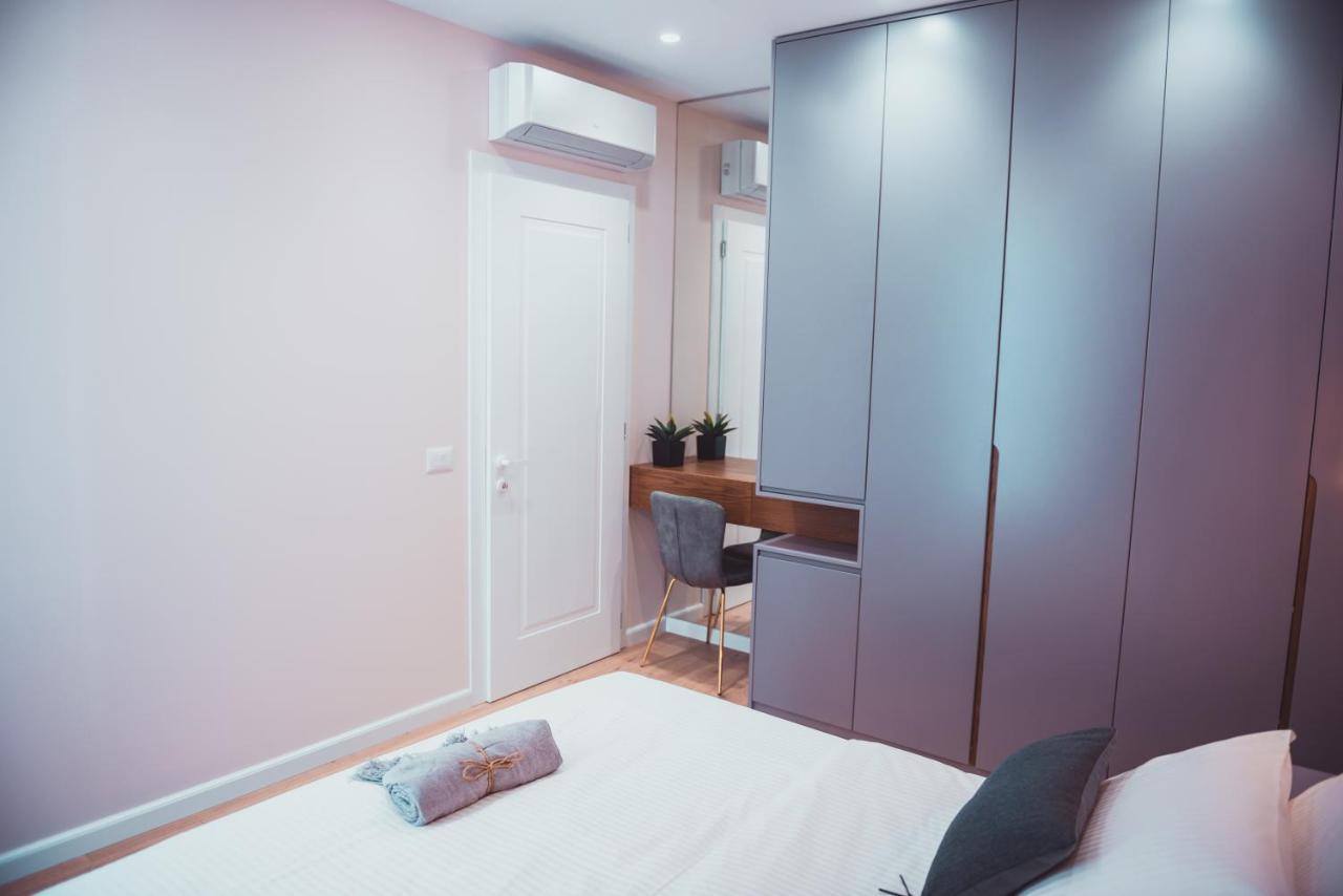 Tam Skanderbeg Square City Center Apartment No2 티라나 외부 사진