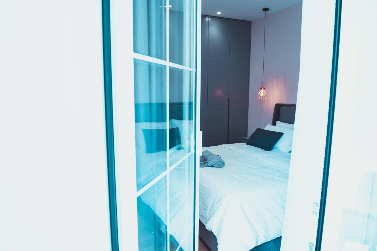 Tam Skanderbeg Square City Center Apartment No2 티라나 외부 사진